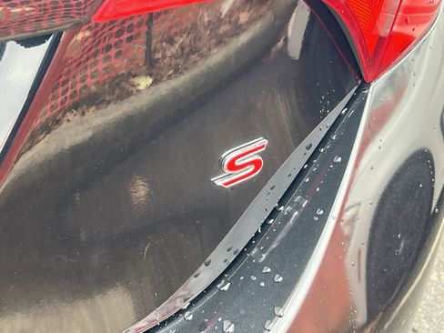 Used 2016 Toyota Corolla S image 25