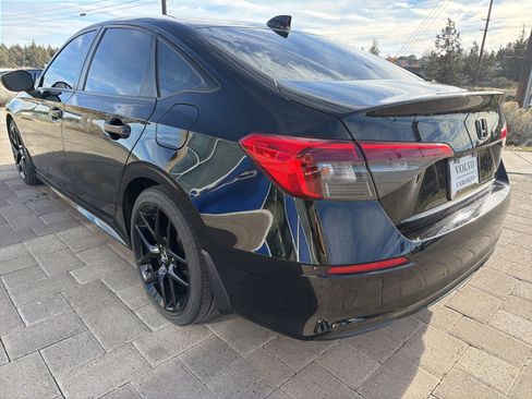Used 2022 Honda Civic Sport image 4