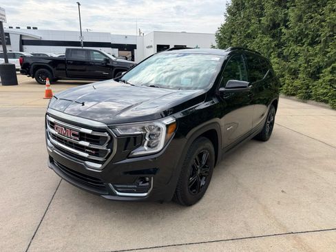 Used 2023 GMC Terrain AT4 w/ Tech Package AWD/4WD image 7