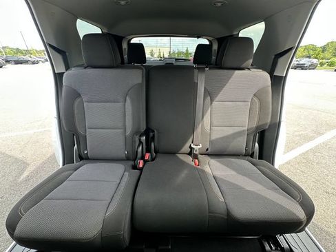 Used 2021 Chevrolet Traverse LS FWD image 38