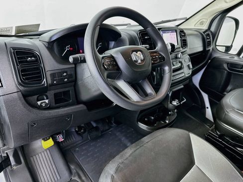 Used 2025 RAM ProMaster 2500 w/ Convenience Group FWD image 26