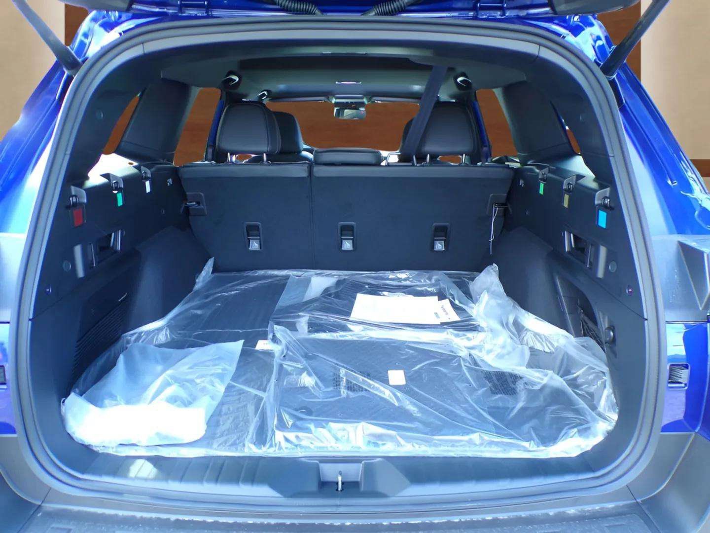 Certified 2026 Subaru Outback Limited AWD/4WD image 8