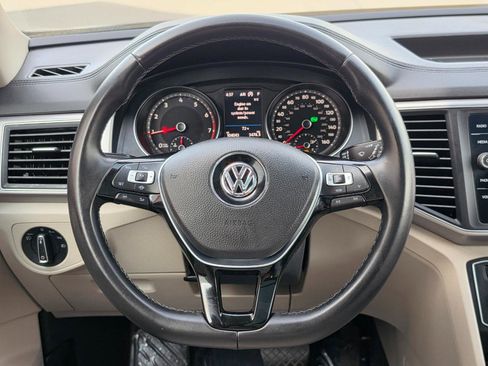 Used 2019 Volkswagen Atlas SE w/ Panoramic Sunroof Package AWD/4WD image 19