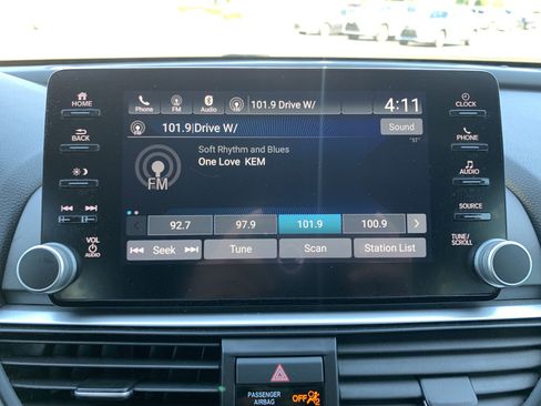 Used 2019 Honda Accord Sport image 25