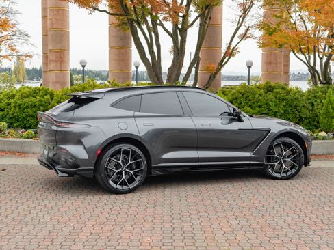 Used 2024 Aston Martin DBX 707 image 60