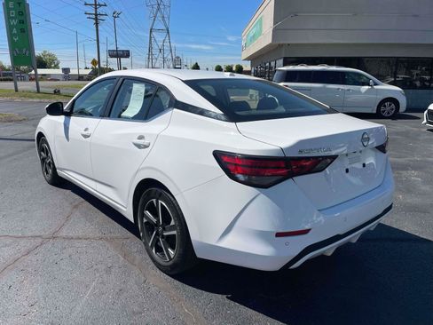 Used 2024 Nissan Sentra SV FWD image 3