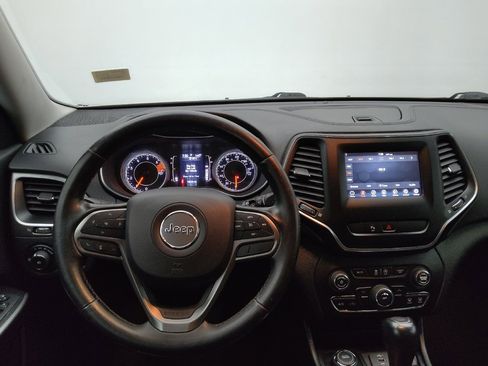 Used 2020 Jeep Cherokee Latitude Plus w/ Cold Weather Group image 22