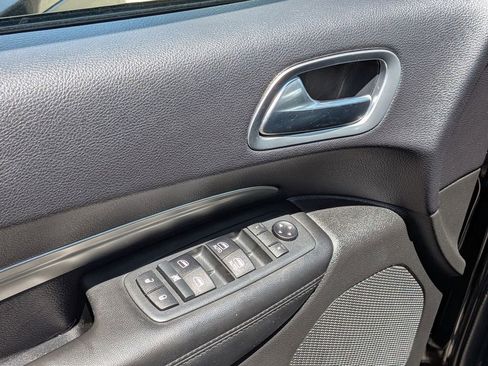 Used 2019 Dodge Durango SXT AWD/4WD image 11