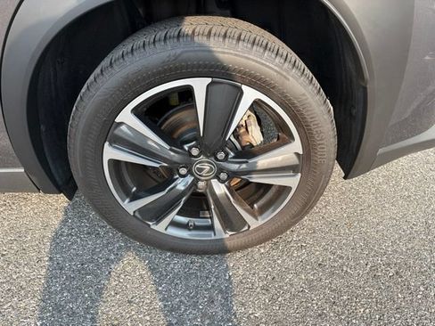 Used 2023 Lexus UX 250h AWD w/ Accessory Package (Z2) image 7