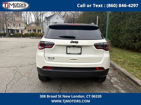 Used 2019 Jeep Compass High Altitude AWD/4WD image 9