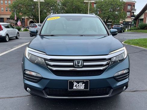 Used 2017 Honda Pilot Touring image 2