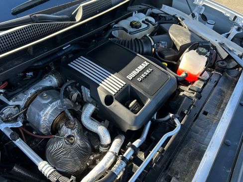 Used 2025 Chevrolet Silverado 1500 LTZ w/ LTZ Premium Package image 30