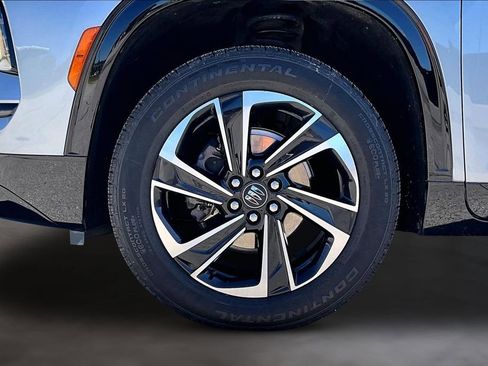 Used 2025 Buick Enclave Sport Touring FWD image 31