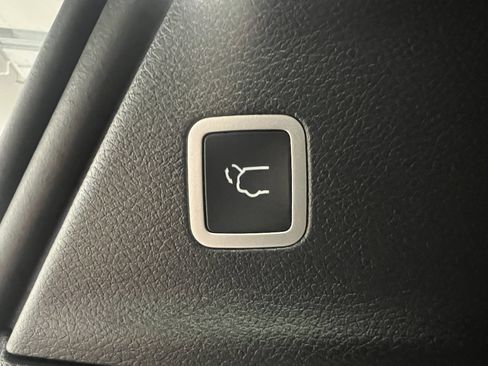 New 2026 Chrysler Pacifica Limited w/ S Appearance Package image 26