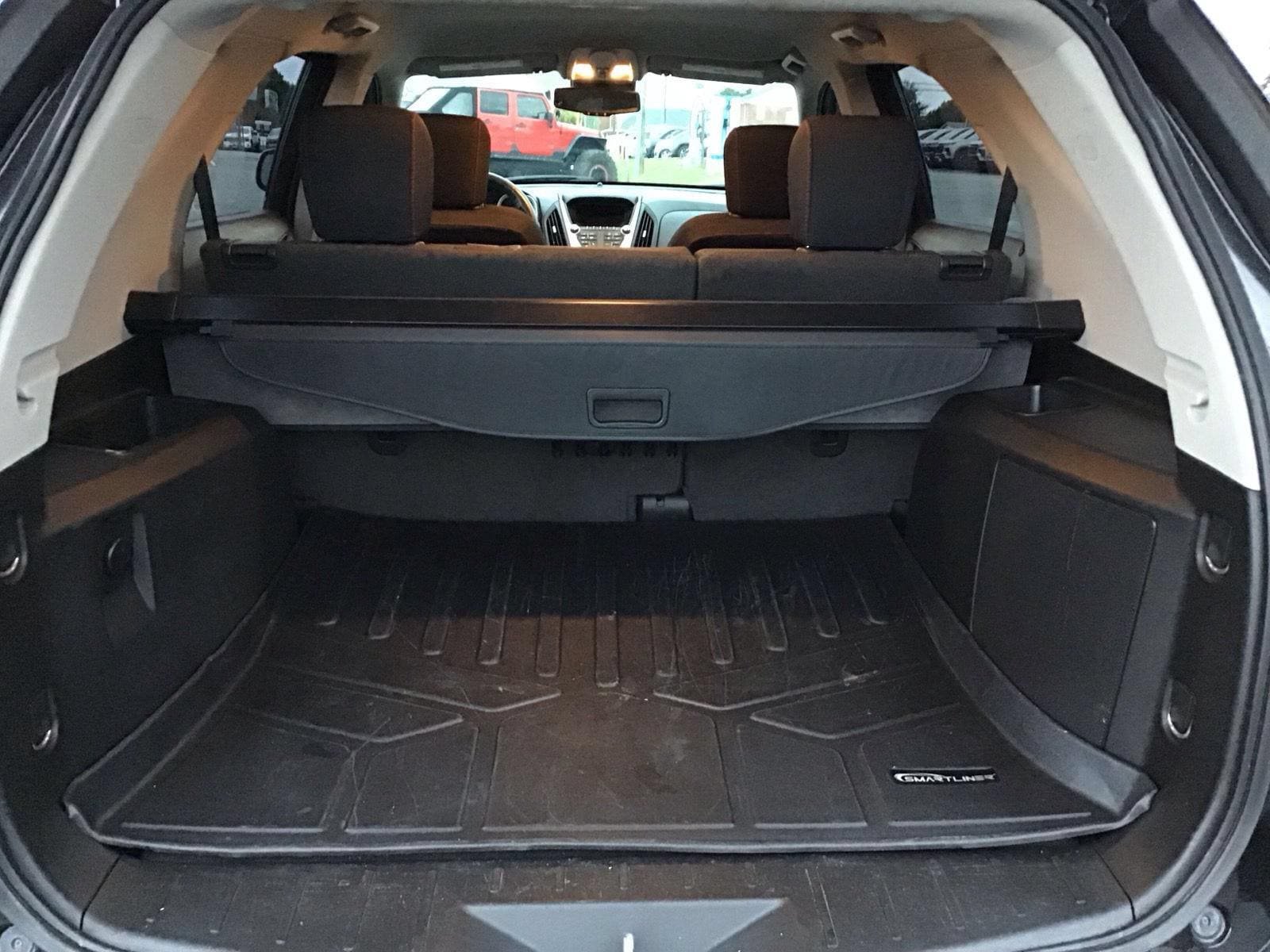 Used 2017 Chevrolet Equinox LT w/ Convenience Package FWD image 4
