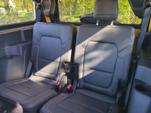 Used 2021 Ford Bronco Badlands image 14