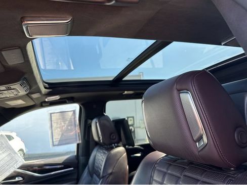 Certified 2021 Cadillac Escalade Sport Platinum w/ LPO, ONYX Package RWD image 20
