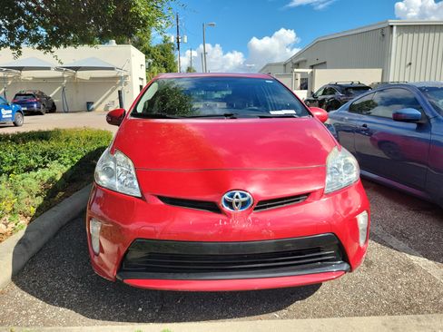 Used 2015 Toyota Prius Two FWD image 2