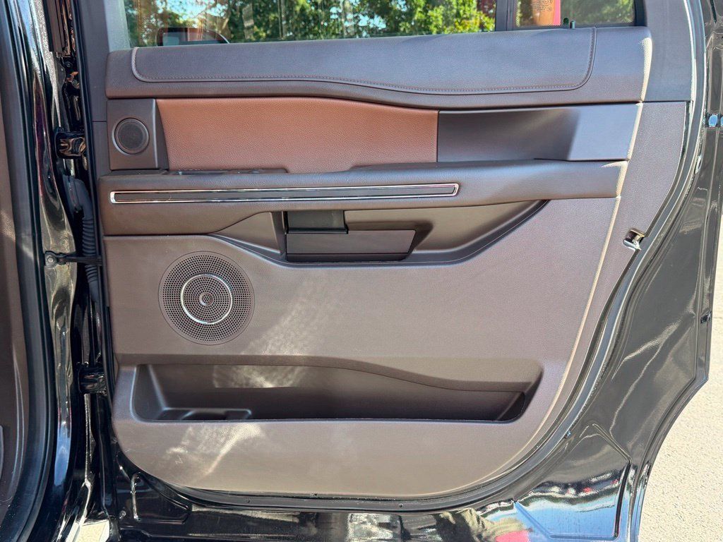 Certified 2023 Ford Expedition Max King Ranch AWD/4WD image 16