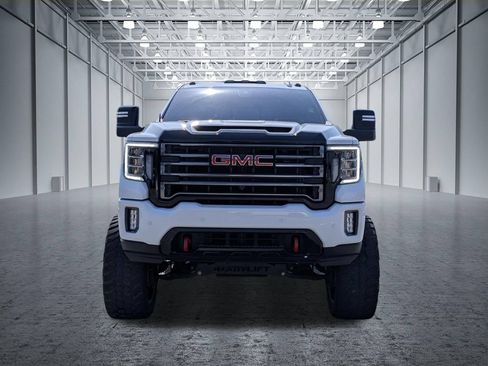 Used 2022 GMC Sierra 2500 AT4 w/ AT4 Premium Plus Package AWD/4WD image 2
