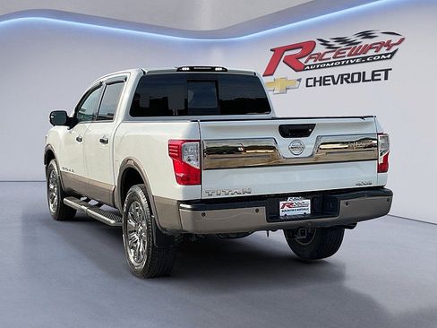 Used 2019 Nissan Titan Platinum Reserve AWD/4WD image 3