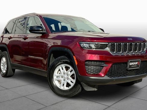 Used 2023 Jeep Grand Cherokee Laredo w/ Luxury Tech Group I image 2