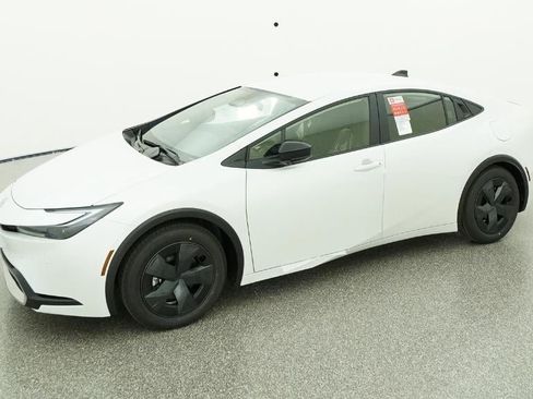 New 2026 Toyota Prius SE image 27