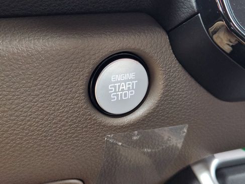 New 2026 Kia Carnival LXS image 17