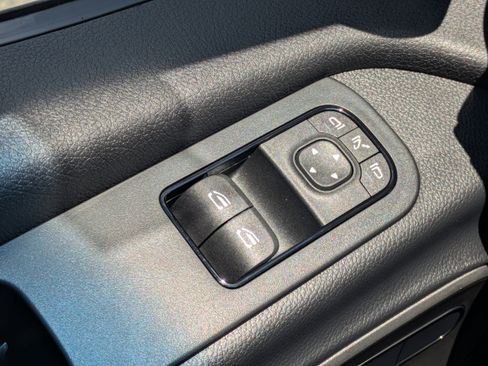 New 2026 Mercedes-Benz Sprinter 2500 image 19