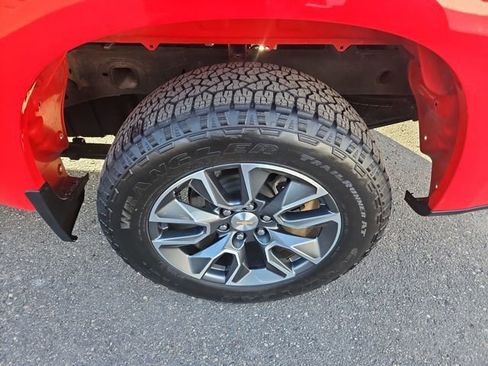 Used 2024 Chevrolet Silverado 1500 LT image 21