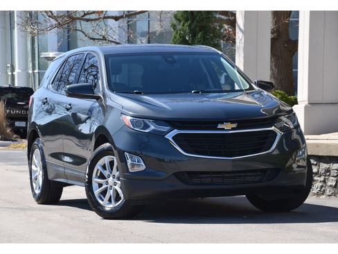 Used 2020 Chevrolet Equinox LT w/ Driver Convenience Package image 1