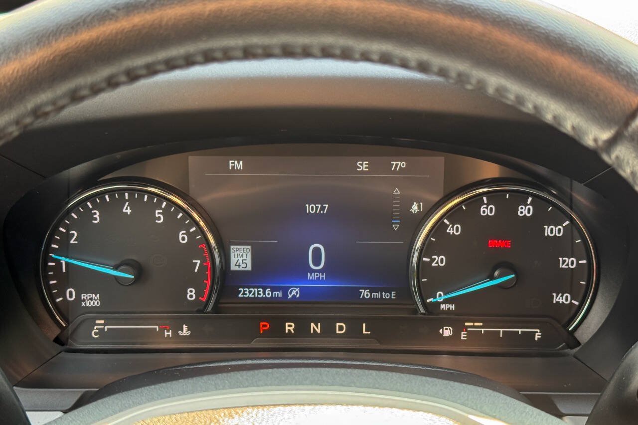 Used 2023 Ford Explorer XLT w/ Equipment Group 202A AWD/4WD image 26