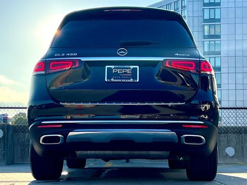 Certified 2022 Mercedes-Benz GLS 450 4MATIC image 7