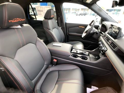 New 2025 Honda Pilot TrailSport image 25