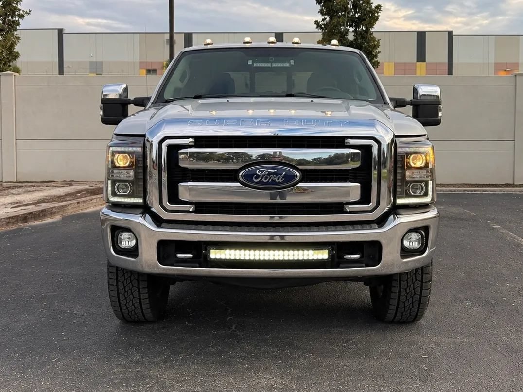 Used 2014 Ford F350 Lariat w/ Lariat Ultimate Package AWD/4WD image 2