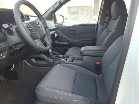 New 2026 Nissan Frontier SV w/ SV Convenience Package RWD image 5