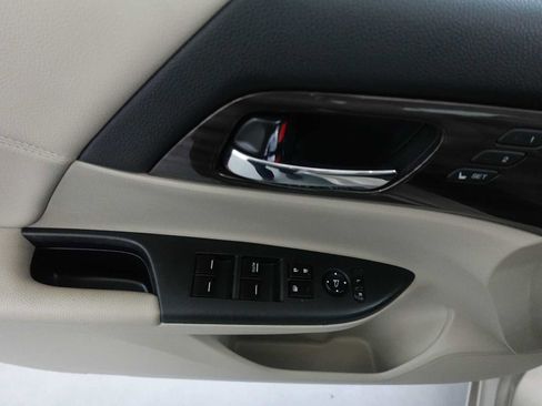 Used 2016 Honda Accord EX-L image 11