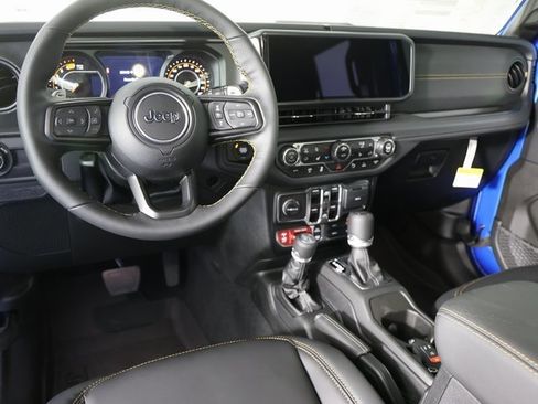 New 2025 Jeep Wrangler Unlimited Rubicon 392 image 11