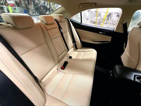 Used 2014 Lexus IS 250 image 19