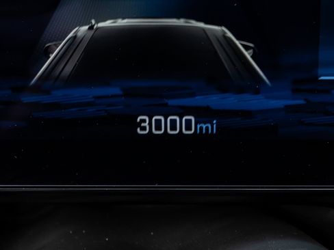 Used 2025 Chevrolet Tahoe Z71 w/ Z71 Off-Road Package image 21