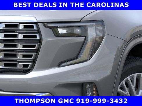New 2025 GMC Acadia Denali FWD image 13