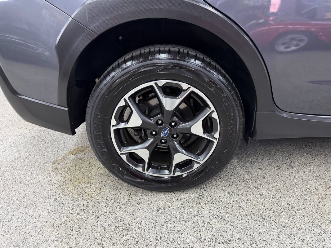 Used 2020 Subaru Crosstrek 2.0i Premium w/ Moonroof Package 1 AWD/4WD image 37