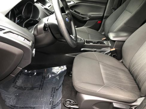 Used 2015 Ford Focus SE FWD image 17