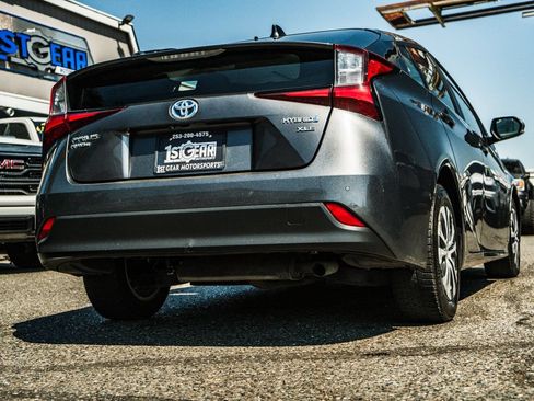 Used 2022 Toyota Prius XLE w/ Advanced Technology Package AWD/4WD image 6
