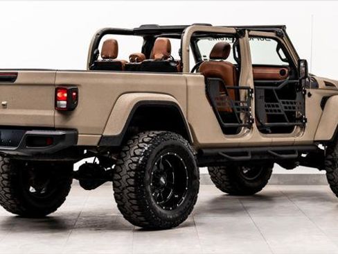 Used 2020 Jeep Gladiator Sport w/ Quick Order Package 24S AWD/4WD image 14