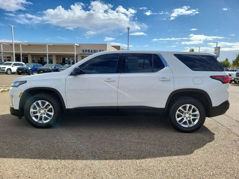 Used 2023 Chevrolet Traverse LS image 5