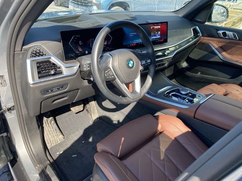 Certified 2025 BMW X5 xDrive40i w/ Premium Package image 7