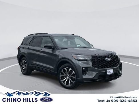 New 2026 Ford Explorer ST-Line RWD image 1