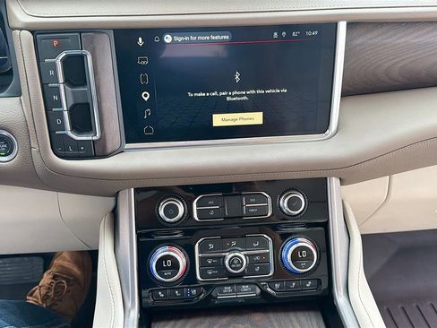 Used 2024 GMC Yukon XL Denali w/ Advanced Technology Package RWD image 27