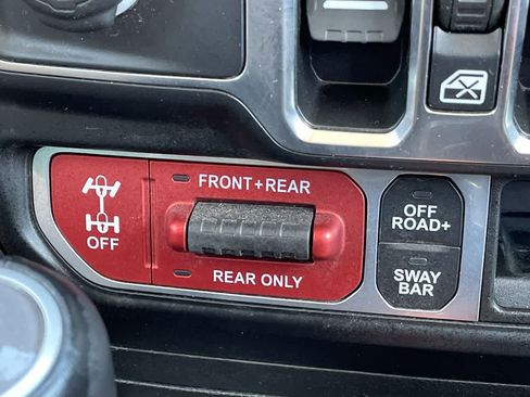 Used 2021 Jeep Gladiator Rubicon AWD/4WD image 27